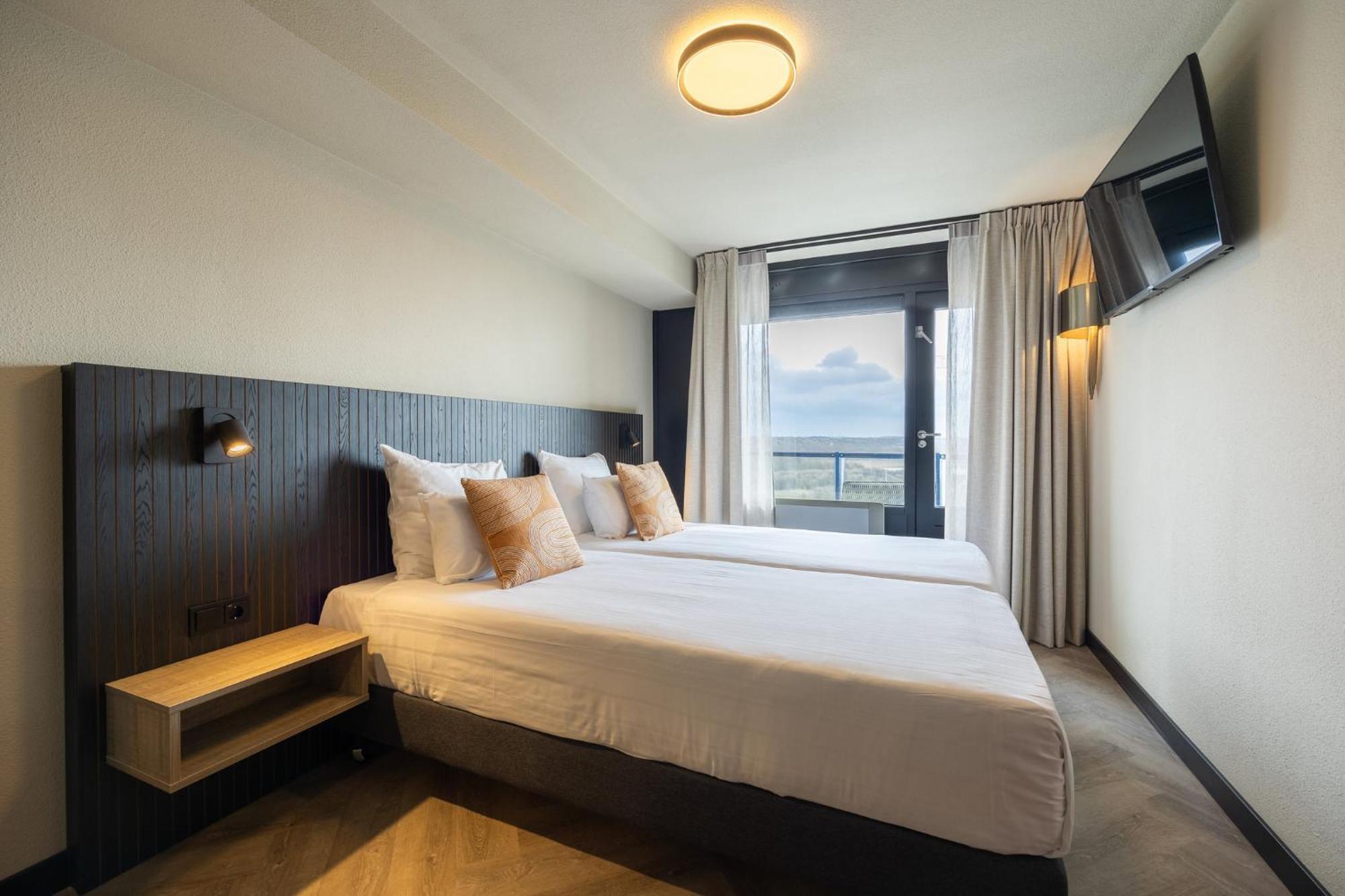 Leonardo Hotel Ijmuiden Seaport Beach Exterior photo